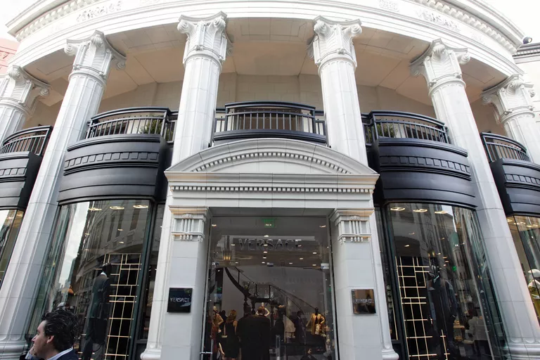 Versace в Беверли-Хиллз Versace в Беверли-Хиллз
