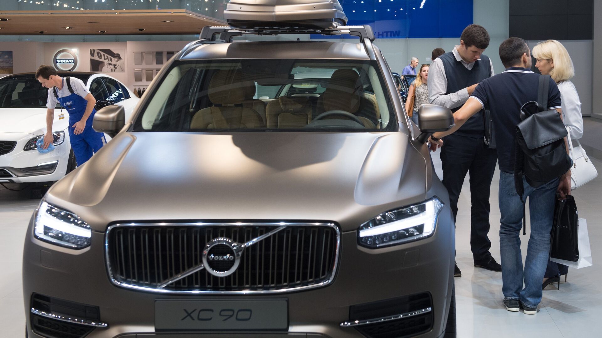 Автомобиль Volvo XC90 на Московском международном автомобильном салоне в Крокус Экспо - РИА Новости, 1920, 18.02.2021