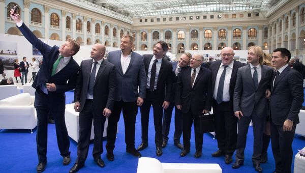 Встреча кандидата в президенты РФ Владимира Путина со своими доверенными лицами в Гостином дворе. 30 января 2018