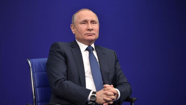 Кандидат в президенты РФ Владимир Путин во время предвыборной встречи со своими доверенными лицами. 30 января 2018