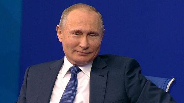 Обидно - Путин пошутил о том, что его не включили в кремлевский доклад Обидно - Путин пошутил о том, что его не включили в кремлевский доклад