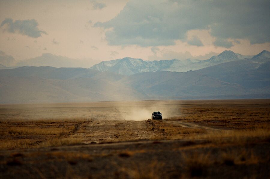 Чуйская степь в Кош-Агачском районе Республики Алтай