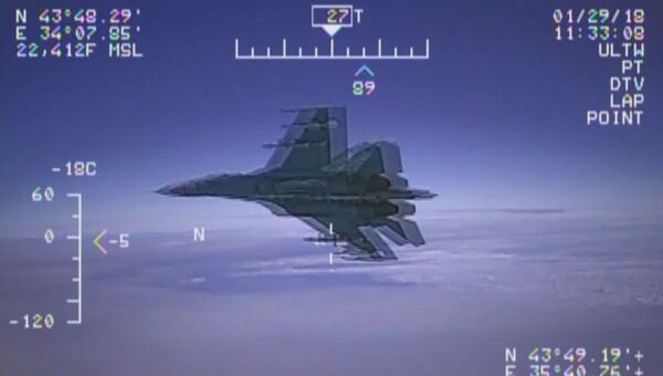 Видео перехвата американского самолета-разведчика EP-3 над Черным морем