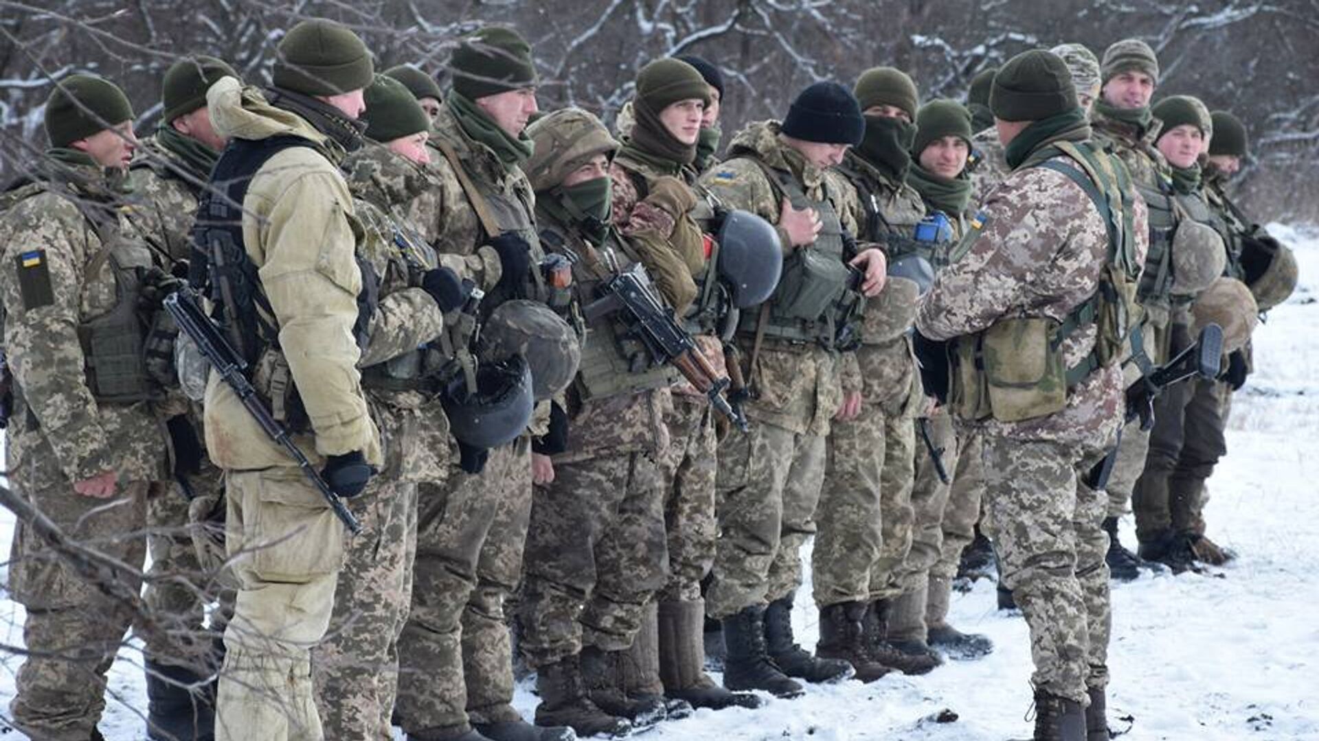Военнослужащие вооруженных сил Украины на линии разграничения в Донбассе - РИА Новости, 1920, 13.02.2021