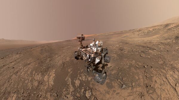 Селфи марсохода Curiosity на хребте имени Веры Рубин на Марсе