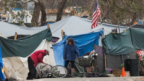Палаточный лагерь бездомных в Анахайме, штат Калифорния. 25 января 2018