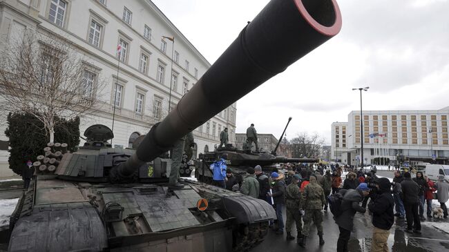 Польский танк PT-91 в Варшаве