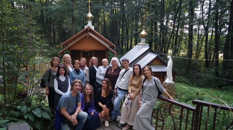 Сотрудники и добровольцы службы Милосердие в паломничестве Сотрудники и добровольцы службы Милосердие в паломничестве