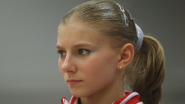 Воспитанница новгородской школы гимнастики Кристина Горюнова