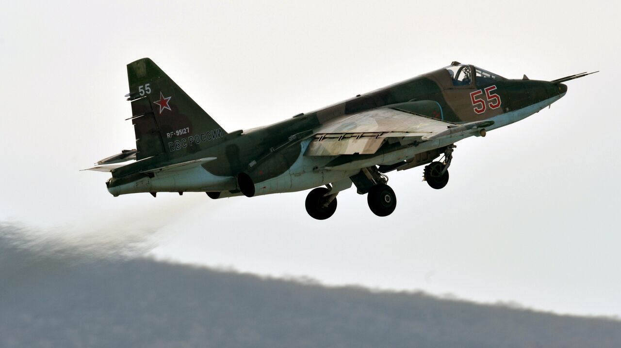Штурмовик Су-25 ВКС России потерпел аварию, пилот катапультировался