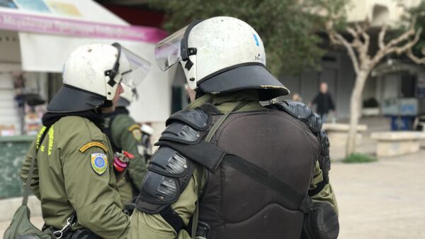 Сотрудники правоохранительных органов Греции. Архивное фото