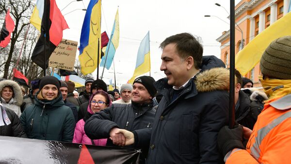 Лидер политической партии Рух нових сил Михаил Саакашвили во время митинга с требованием отставки президента Украины Петра Порошенко. 4 февраля 2018