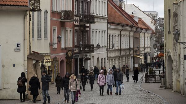 Одна из улиц старого города в Вильнюсе. Архивное фото