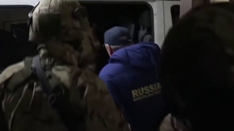 Сотрудники ФСБ задержали чиновников в Дагестане. Съемка СК РФ Сотрудники ФСБ задержали чиновников в Дагестане. Съемка СК РФ