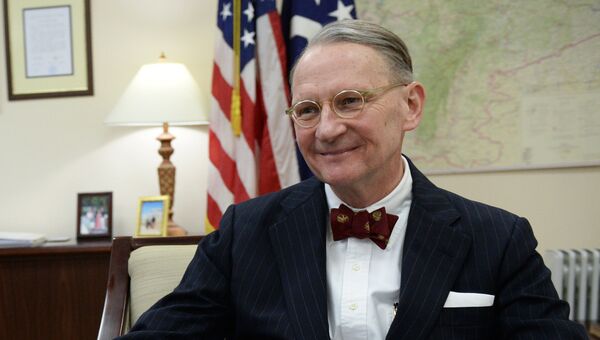 Генеральный консул США в Екатеринбурге Пол М. Картер во время интервью. Архивное фото
