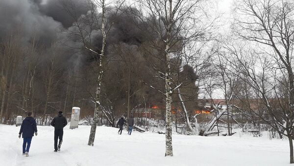 Пожар в автосервисе в Санкт-Петербурге. 6 февраля 2018