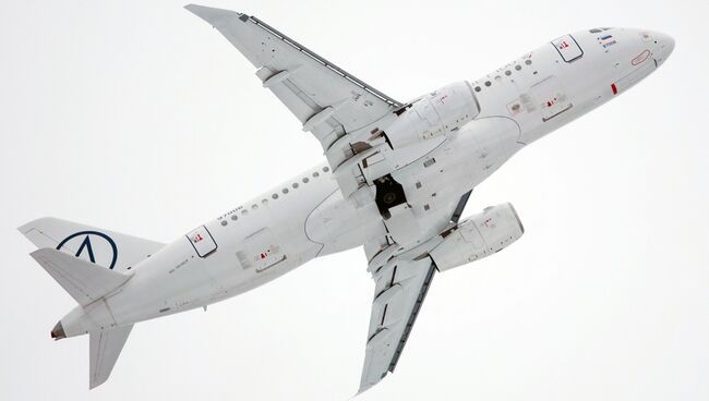 Самолет Sukhoi Superjet 100. Архивное фото