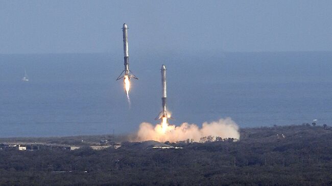 Ракета Falcon 9. 6 февраля 2018 года