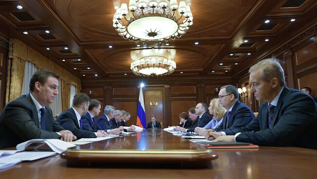 Председатель правительства РФ Дмитрий Медведев проводит совещание о механизмах поддержки агропромышленного комплекса. 7 февраля 2018