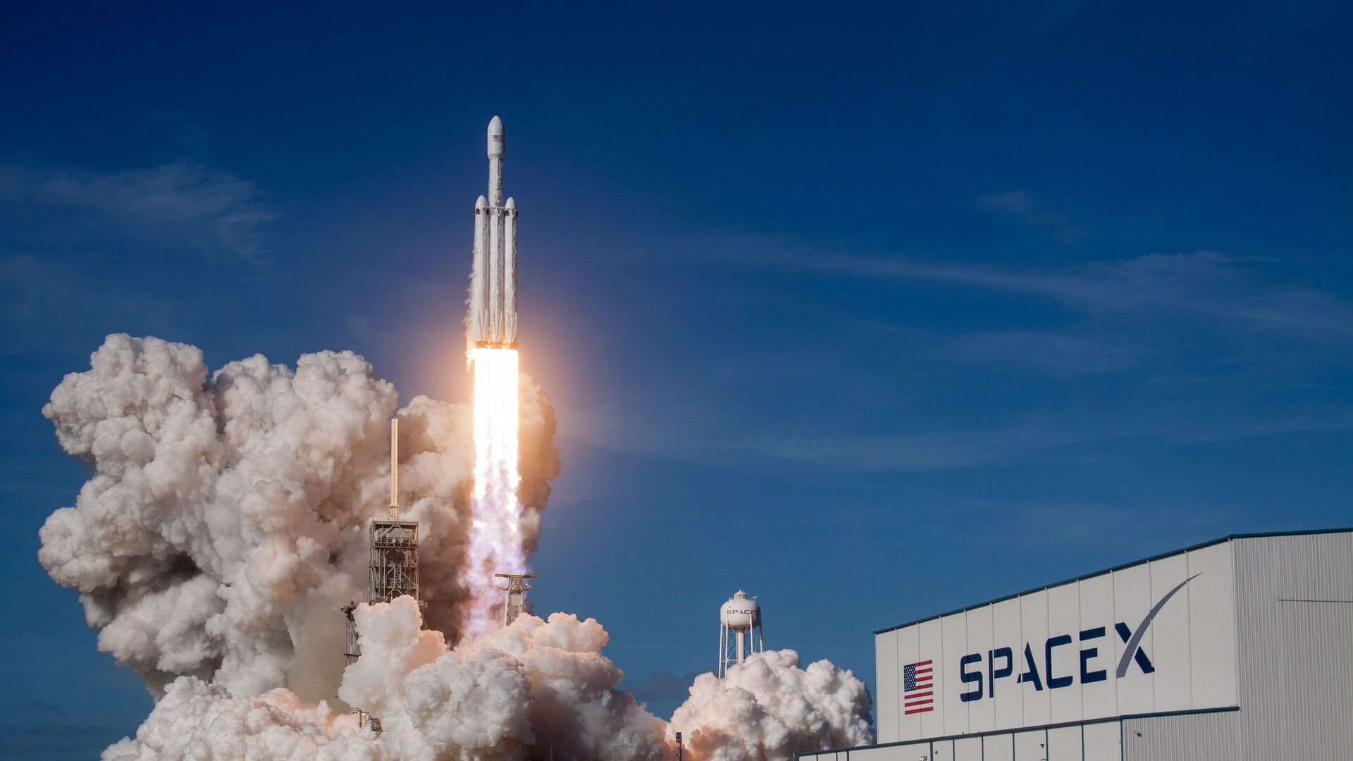 Запуск ракеты-носителя Falcon Heavy американской компании SpaceX с мыса Канаверал в штате Флорида - РИА Новости, 1920, 27.07.2023