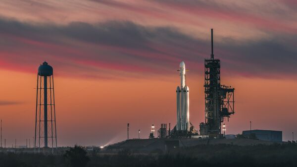 Ракета-носитель Falcon Heavy американской компании SpaceX 