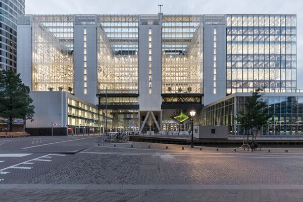 Реконструированное правительственное здание в Гааге, Нидерланды