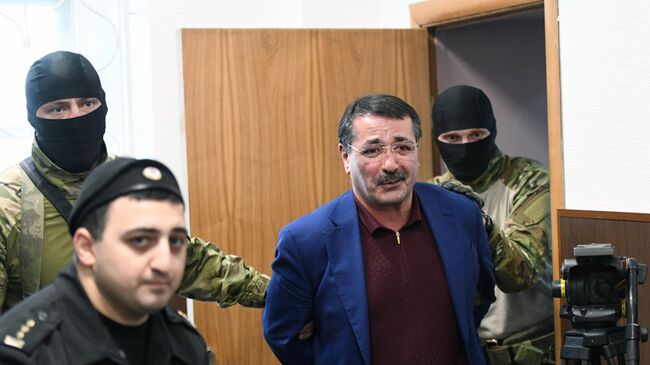 Осужденный бывший вице-премьер Дагестана вернулся из зоны СВО