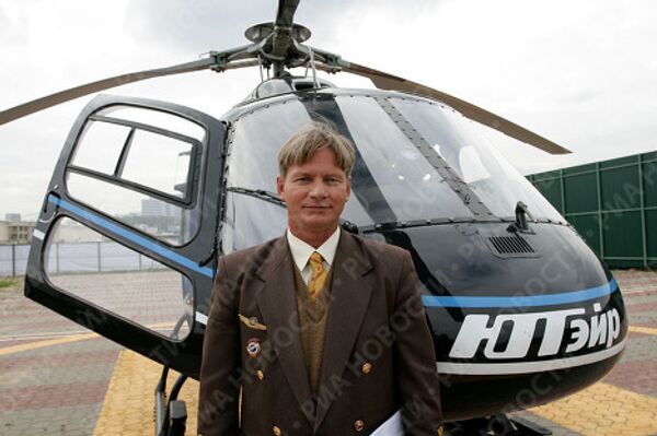 Пилот первого вертолетного такси HELIEXPRESS Валерий Быков
