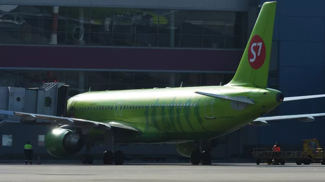 Самолет Airbus A320 авиакомпании S7 Airlines