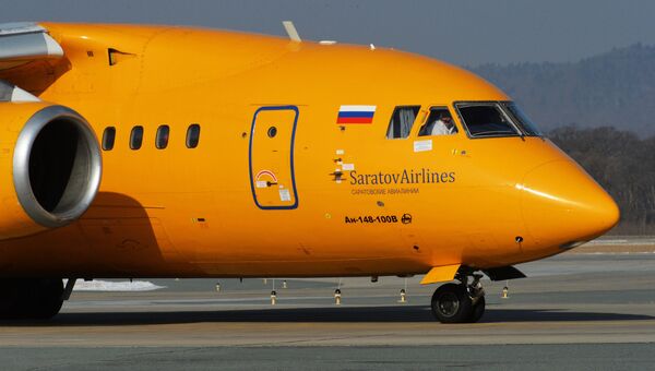 Самолет Ан-148-100В авиакомпании Саратовские авиалинии. Архивное фото