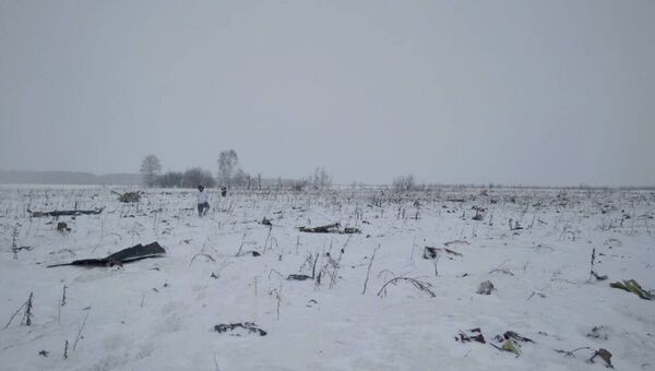 Обломки на месте крушения самолета Ан-148 авиакомпании Саратовские авиалинии в Московской области. 11 февраля 2018
