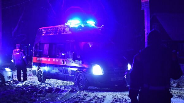 Автомобиль Следственного комитета РФ в Раменском районе Московской области, где самолет Ан-148 Саратовских авиалиний рейса 703 Москва-Орск потерпел крушение 11 февраля 2018 года Автомобиль Следственного комитета РФ в Раменском районе Московской области, где самолет Ан-148 Саратовских авиалиний рейса 703 Москва-Орск потерпел крушение 11 февраля 2018 года