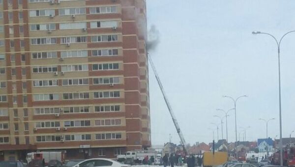 Место пожара на улице Салмышинской в Оренбурге. 12 февраля 2018
