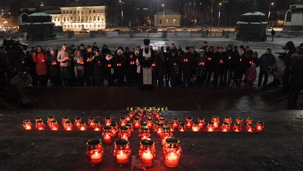 Акция памяти о жертвах крушения самолета Ан-148 Саратовских авиалиний в Подмосковье