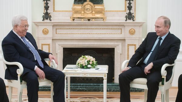 Владимир Путин и президент Палестины Махмуд Аббас во время встречи. 12 февраля 2018