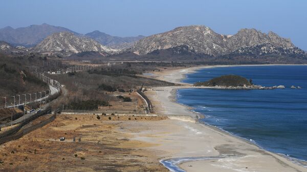 Демилитаризованная зона на границе между КНДР и Южной Кореей. Архивное фото
