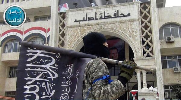 Боевик террористической группировки Джебхат ан-Нусра (организация запрещена в РФ) в Идлибе Боевик террористической группировки Джебхат ан-Нусра (организация запрещена в РФ) в Идлибе