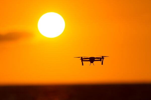 Дрон на закате солнца