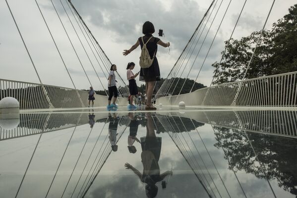 Мост храброго человека, Китай
