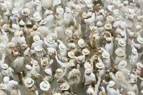 Уличный карнавал Лос-Индианос в Санта-Крус-де-ла-Пальма, на испанском острове Ла-Пальма