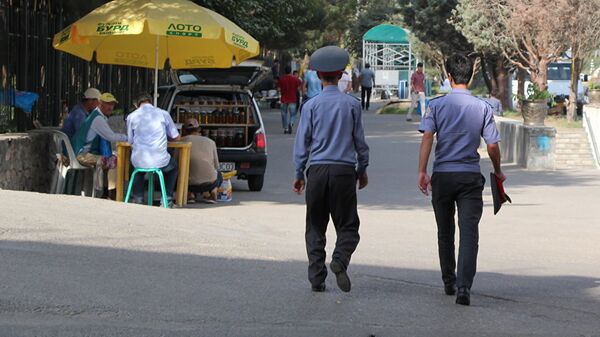 Сотрудники правоохранительных органов Таджикистана