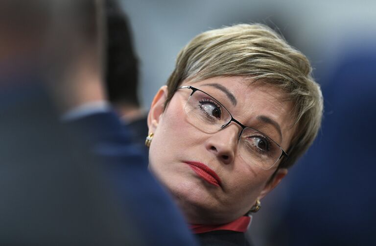 Губернатор Мурманской области Марина Ковтун на конференции: Лучшие практики социально-экономического развития в рамках Российского инвестиционного форума в Сочи. 16 февраля 2018 Губернатор Мурманской области Марина Ковтун на конференции: Лучшие практики социально-экономического развития в рамках Российского инвестиционного форума в Сочи. 16 февраля 2018