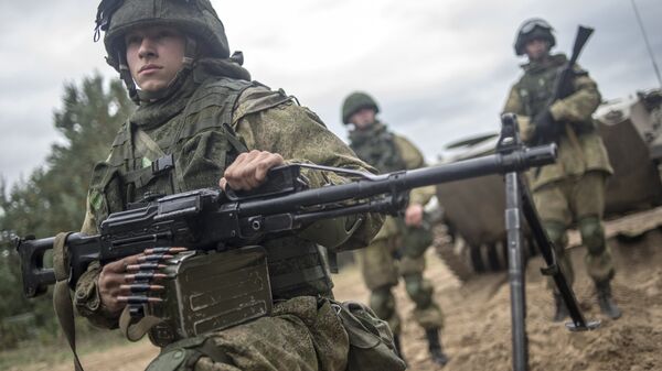 Военнослужащие в ходе командно-штабных учений с участием 106-й гвардейской воздушно-десантной дивизии в Рязанской области