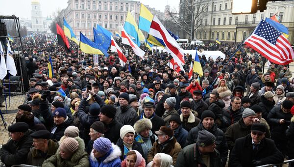 Марш сторонников Михаила Саакашвили в Киеве с требованием отставки действующего президента Украины Петра Порошенко. Архивное фото