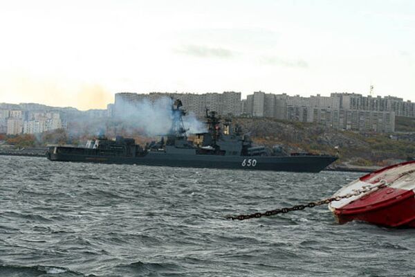 Большой противолодочный корабль Адмирал Чабаненко стоит на бочках в Североморске