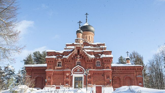 Главный храм Зосимовой Смоленской пустыни