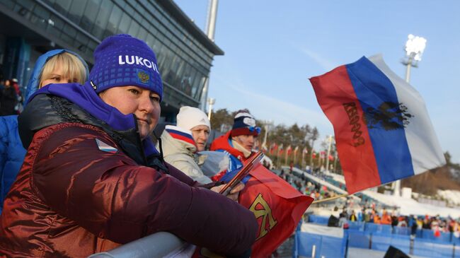 Президент Федерации лыжных гонок России Елена Вяльбе среди болельщиков на XXIII зимних Олимпийских играх в Пхенчхане 