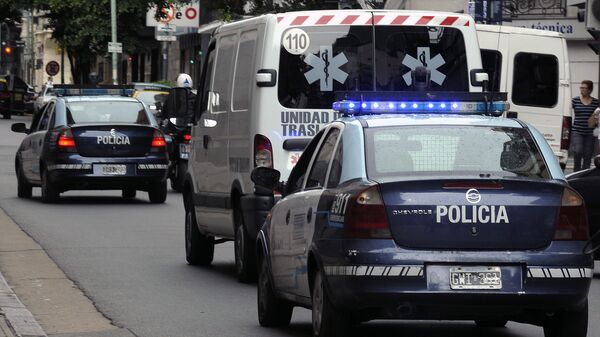 Машины полиции и скорой помощи в Аргентине