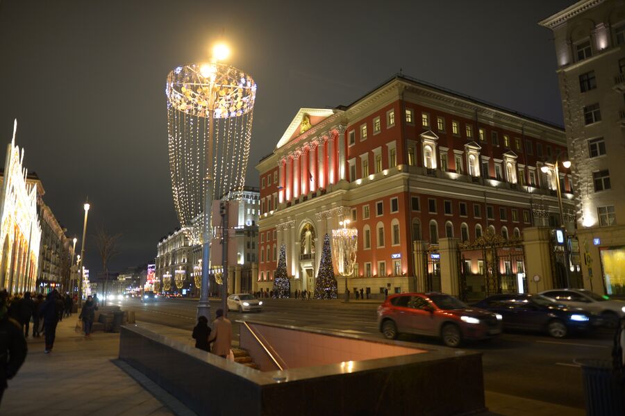 Подсветка зданий на Тверской площади