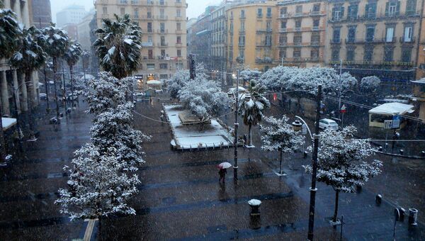 Снег в Неаполе, Италия. 27 февраля 2018